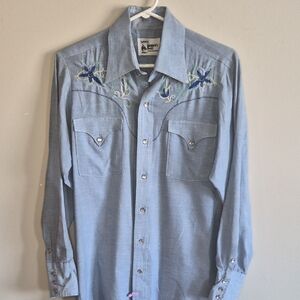 1970s Embroidered Light Blue Western Button-Down Shirt